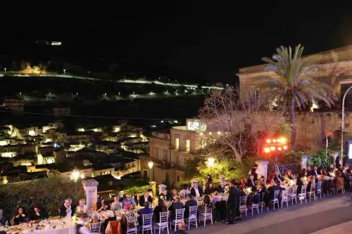 "100 a Tavola 2026": Modica, Ragusa e Comiso celebrano la cucina d'autore