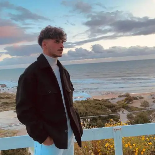 Il calcio, le spiagge, gli amici: chi era Gabriele Vaccaro, il 25enne di Favara ucciso in un parcheggio a Pavia