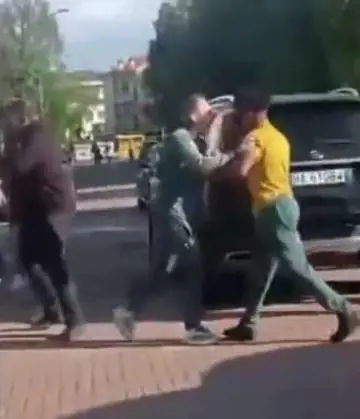 Scende dall’auto e picchia un tifoso: cosa è successo dopo la partita