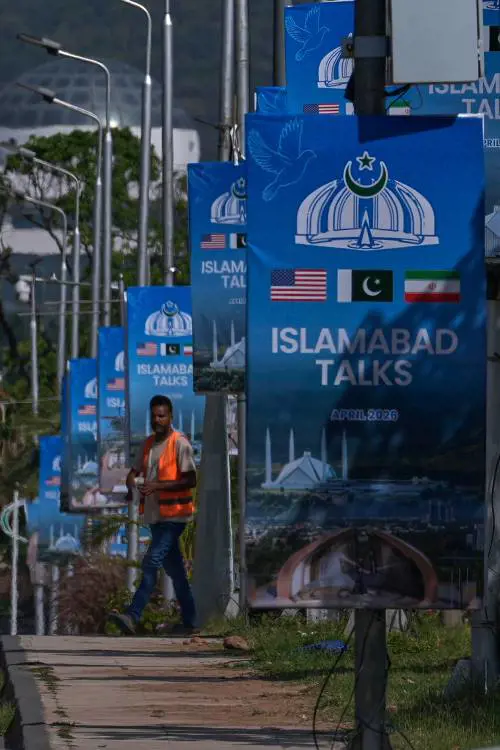 Iran, scatta l'ora X a Islamabad. Trump insiste: "Intesa o bombe"