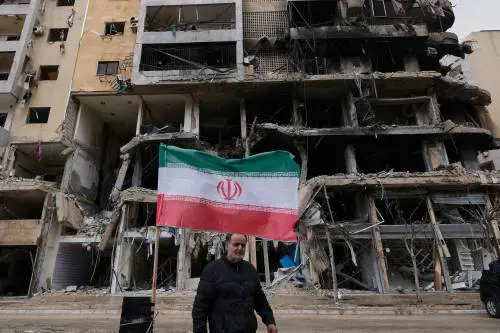 Il Paese è in ginocchio. Ma il regime scommette sulla pelle degli iraniani