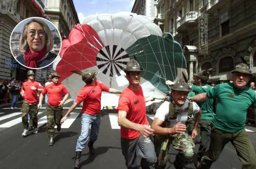 L’insulto agli alpini della funzionaria rossa candidata Avs: bevono e sporcano. E scoppia la bufera