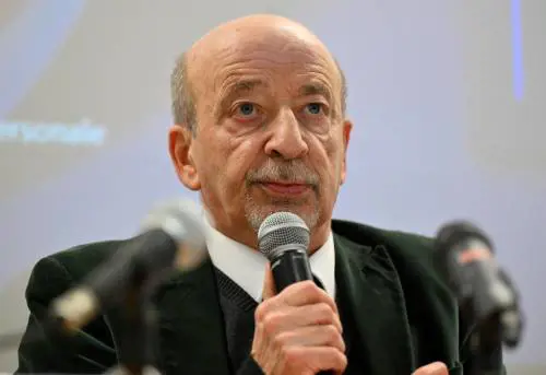 Il presidente dell'Anpi choc: "Al corteo no alla bandiera di Israele, è un aggressore"