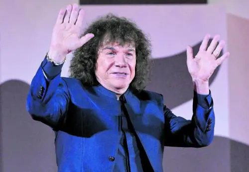 Il Salone finisce in musica. Alla Statale canta Cocciante