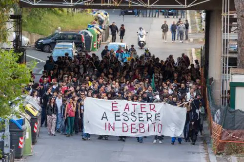Il blitz a Roma dopo trent'anni: sgomberato "L38", centro sociale rosso