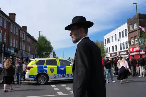 Londra, sangue nel quartiere ebraico. Due feriti a coltellate