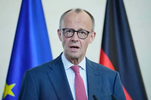 Merz, crollo dei consensi: "Risultati scarsi". E i sovranisti di Afd volano nei sondaggi