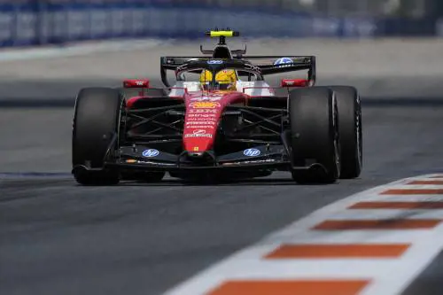 F1, bene le Ferrari nelle libere di Miami. Leclerc primo, Hamilton 4° davanti a Antonelli