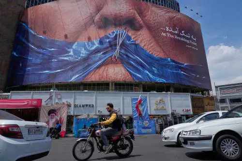 Donald boccia la proposta iraniana. Ma le trattative avanzano in segreto