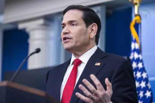 Rubio lancia Project Freedom: "Azione difensiva, se sparano per primi risponderemo"