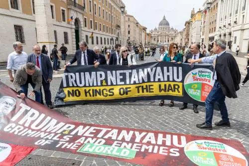 Avs, gruppi pro Pal e collettivi. A sinistra fanno a gara per protestare contro gli Usa