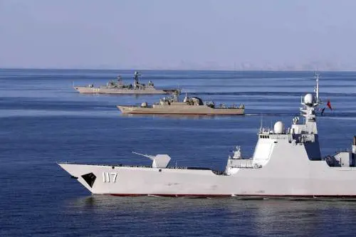 Cina e Russia muovono le navi da guerra: a cosa puntano Xi e Putin