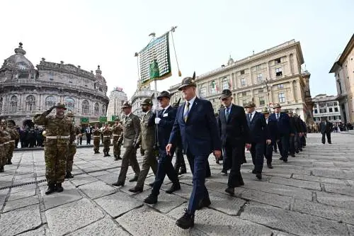 Adunata da record per le "penne nere": 400mila alpini hanno conquistato Genova