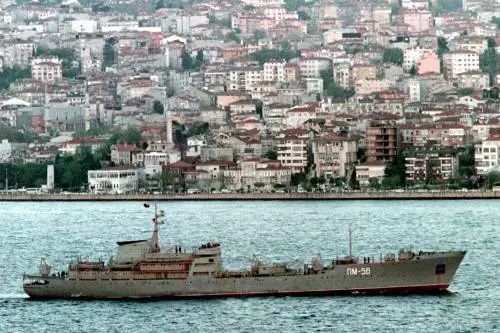 Il “Syrian Express” russo torna nel Mediterraneo: navi scortate e mistero sul carico