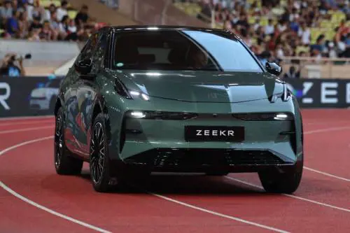 Zeekr corre con la Diamond League: l’elettrico premium entra nella pista dei grandi campioni
