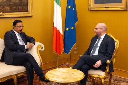 Lorenzo Fontana incontra Paul Bhatti alla Camera: focus su diritti dei cristiani e flussi migratori
