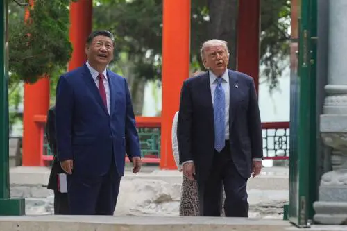 Sorrisi e tappeto rosso. Ma il Dragone affila i denti per "mangiarsi" Taiwan