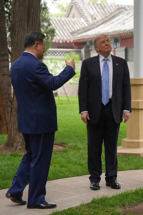 Il complesso segreto e la diplomazia del tè: le mosse di Xi per avvicinare Trump