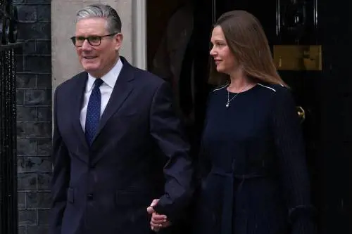 Starmer sempre più in bilico. E Burnham è pronto a sfidarlo