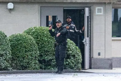 Spari alla Casa Bianca, gente in fuga e Secret Service in azione: FOTO 