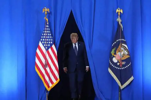 "Il tempo gioca per noi". La pazienza di Trump per piegare gli ayatollah