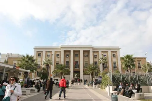Aggredisce un medico, arrestato 35enne. Schillaci: "Inaccettabile"