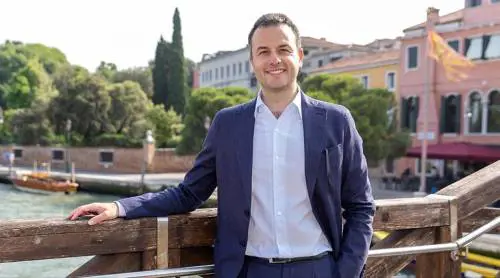 Chi è Simone Venturini, il nuovo sindaco di Venezia che ha sorpreso tutti alle urne