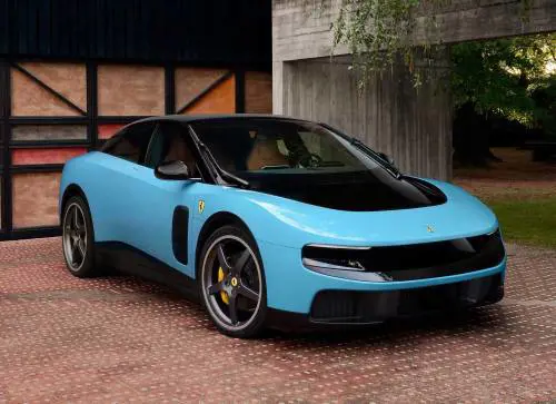 Ferrari accende la prima elettrica. Luce in vendita a 550mila euro. Elkann: "Parte nuovo capitolo"
