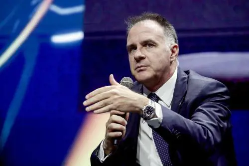 Industriali, appello di Orsini all'Ue: "Serve svolta sul debito comune. Sospendere gli Ets"