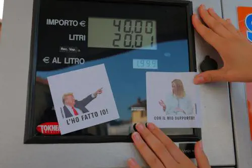 Altro che sospesi quei violenti vanno bocciati, Greenpeace impazzita e la Ferrari Luce: quindi, oggi…
