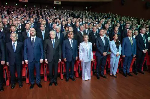 Asse storico governo-industria ma attenzione alla concorrenza