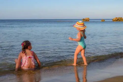 Bandiere Verdi 2026, ecco le spiagge migliori per i bambini: Calabria in testa, nuove entrate tra Sicilia e Molise