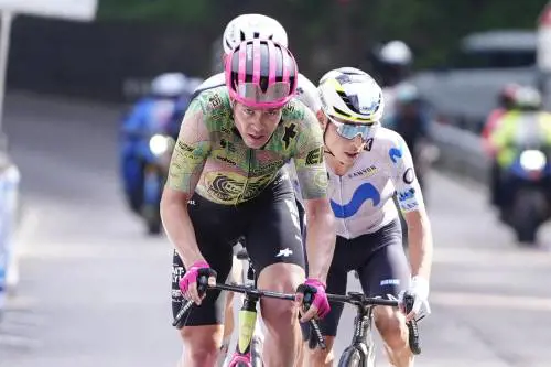 Un Giro "danese": c'è gloria per Valgren faticatore del pedale