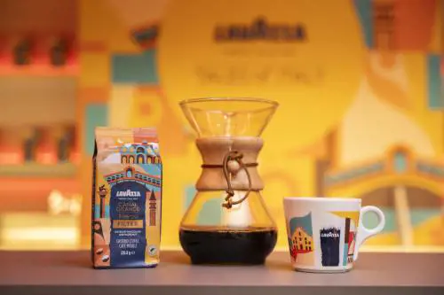 Lavazza, con Boosta il caffè filtro diventa rito d’ascolto