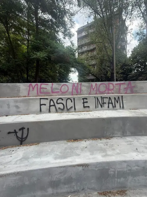 “Meloni morta”. A Modena scritte choc e minacce degli antifa