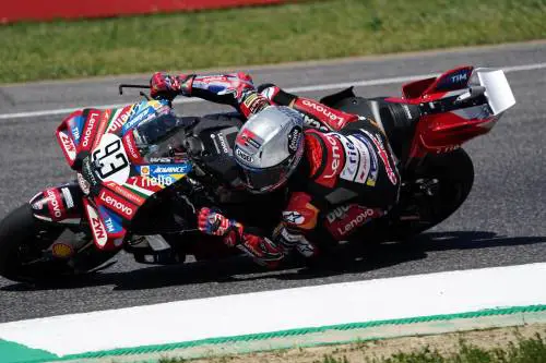 MotoGP, Marc Marquez da urlo in Ungheria: conquista pole position e Sprint Race