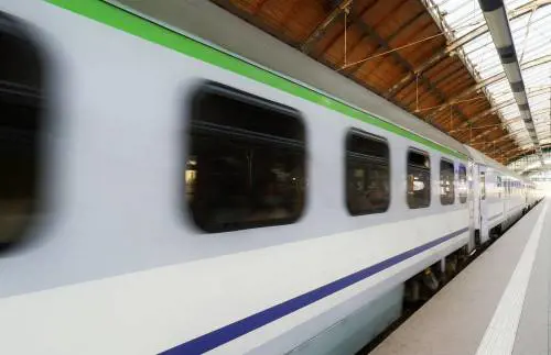Scioperi, l’Italia si ferma per una settimana: treni, aerei e uffici pubblici nel calendario dei disagi