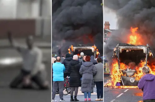 Belfast, esplode la rivolta anti-immigrati: bus in fiamme dopo l’aggressione choc del migrante sudanese