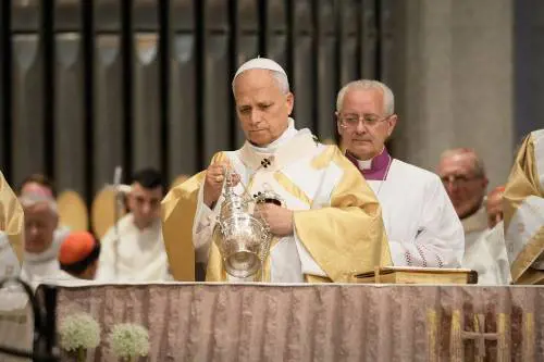 In corso la messa del Papa alla Sagrada Familia. Nella basilica anche i reali di Spagna e il premier Sanchez