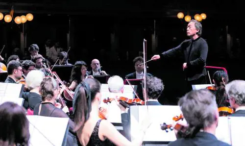 Chung dirige la Filarmonica