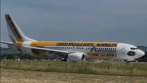McDonald’s vola con Aeroitalia sul Boeing 737-800 
