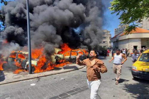 Hezbollah stretto d’assedio. Israele continua con i raid