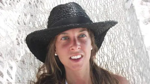 Una 39enne italiana muore a Mykonos durante l'addio al nubilato: chi era Sara Ceccantini