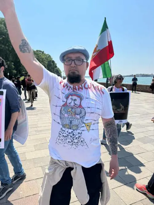 Chi era Semyon Skrepetsky, il dissidente e artista russo ucciso in Polonia 