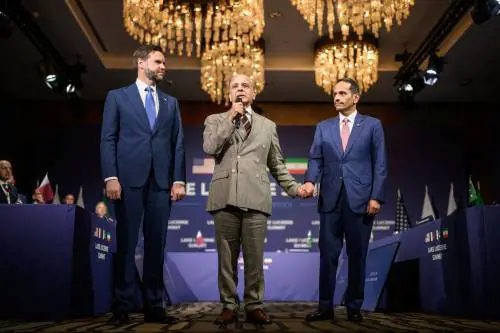 Alta tensione ai negoziati Usa-Iran. Donald minaccia e colloqui nel caos