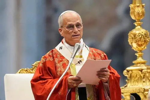 Consensi in tutto il mondo cattolico. E la rete si schiera: "È un patrimonio"