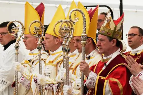 Cos'è la scomunica, la pena più grave nella vita della Chiesa