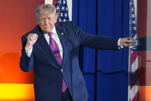 Trump, i 250 anni e il rischio comunismo. "Minaccia peggiore della nostra storia"