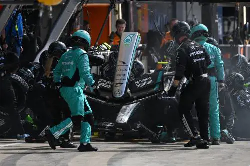 Se la Mercedes toglie gli artigli a Leone Antonelli. E Russell ringrazia