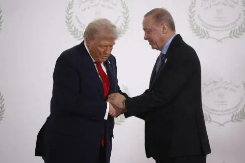  Il patto segreto tra Trump ed Erdogan: perché il presidente Usa sarà al vertice Nato
